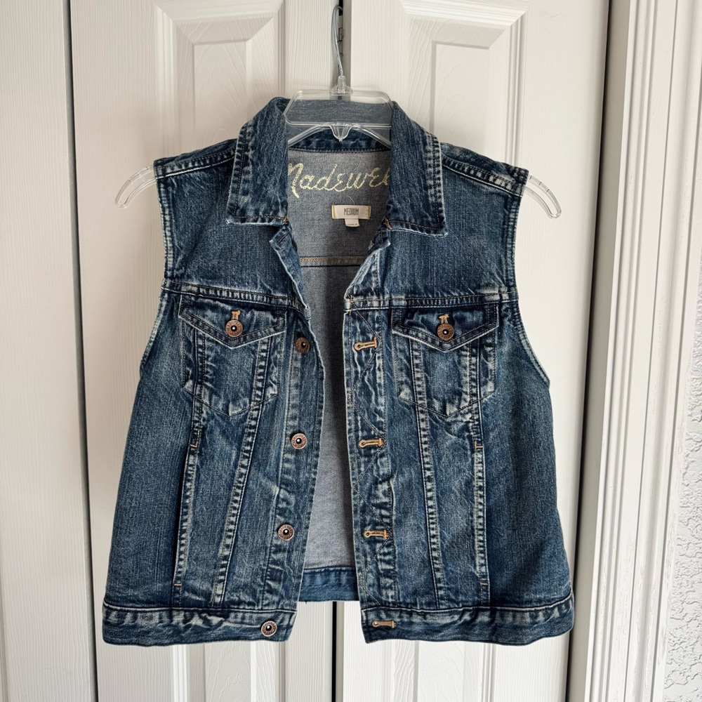 Madewell Denim Shirt Vest in Medium